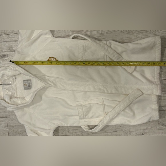 Plaza Hotel NYC by Mascioni Plush Girl’s Princess Plush Robe Size 11-14 - Picture 9 of 9